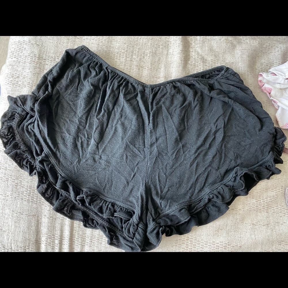 Brandy Melville Black flowy shorts
